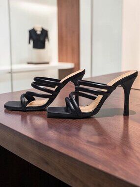 Strappy Black High Heel Sandals With Square Toe Design For Women